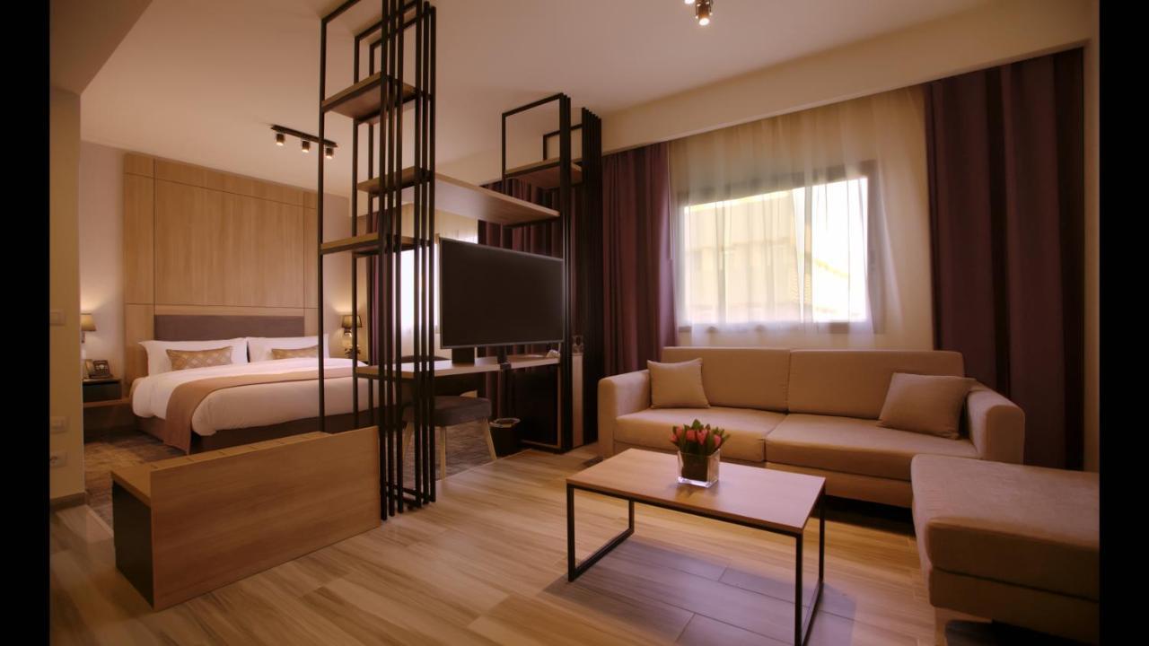 De 4* Beirut
