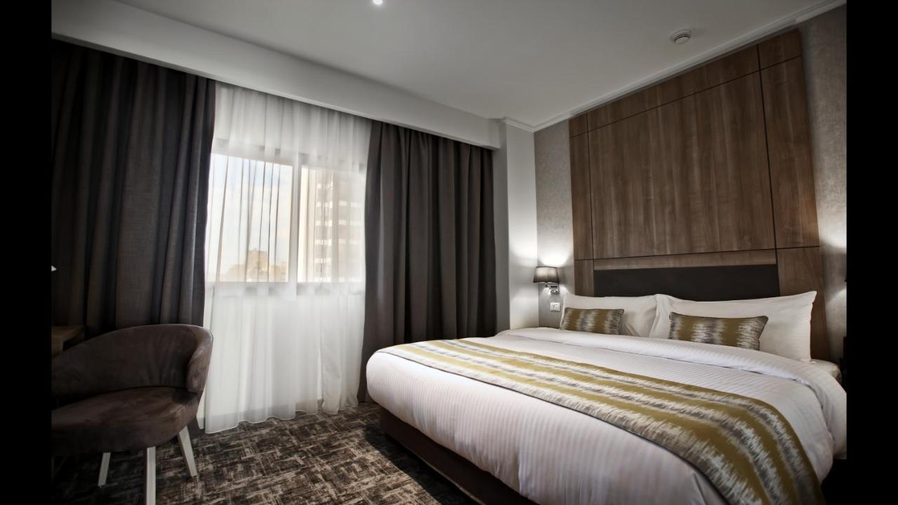 De 4* Beirut